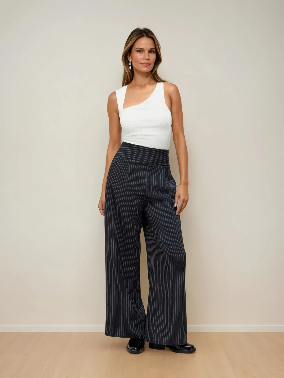 Casual & Chic Asymmetrical Neck Tank Top - LA FEMME WANDERER