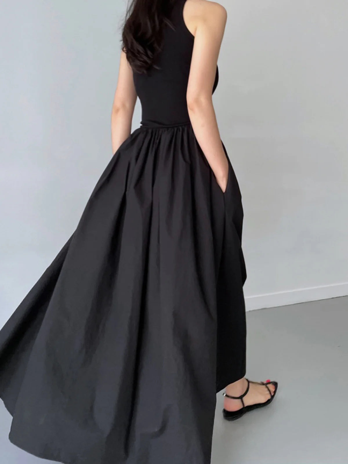 Workwear Capsule - 8 - LA FEMME WANDERER