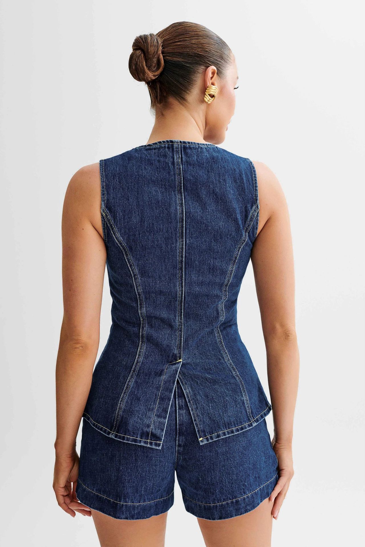 Denim Vest & Shorts Matching Suit - LA FEMME WANDERER