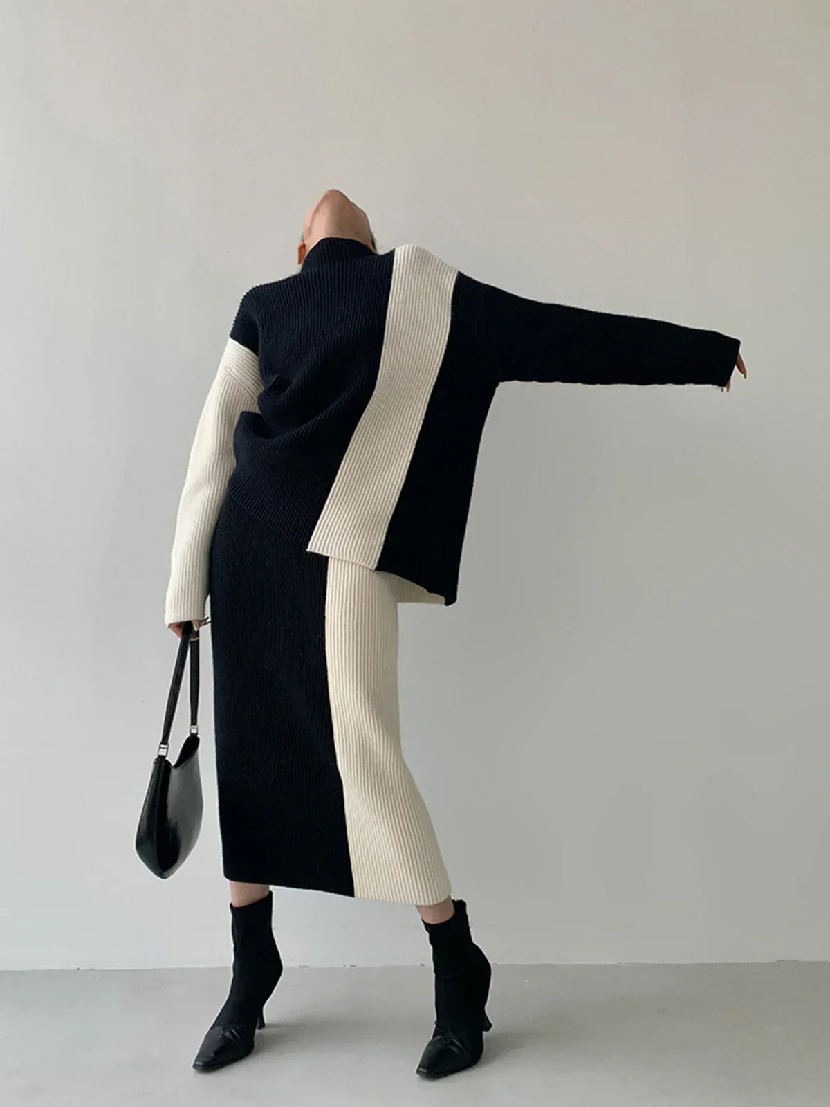 Stripe Two Piece Knit Skirt Matching Set - LA FEMME WANDERER