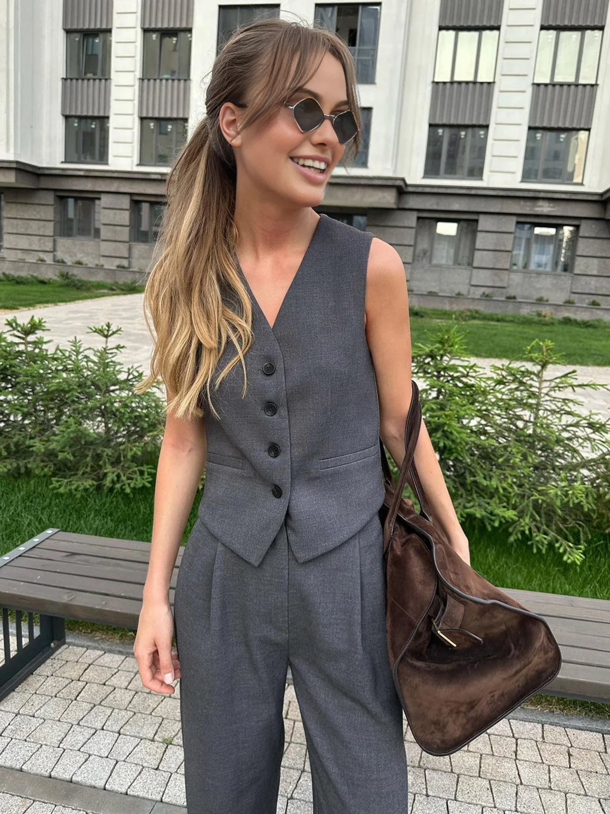 Vest & Pants Matching Suit - LA FEMME WANDERER