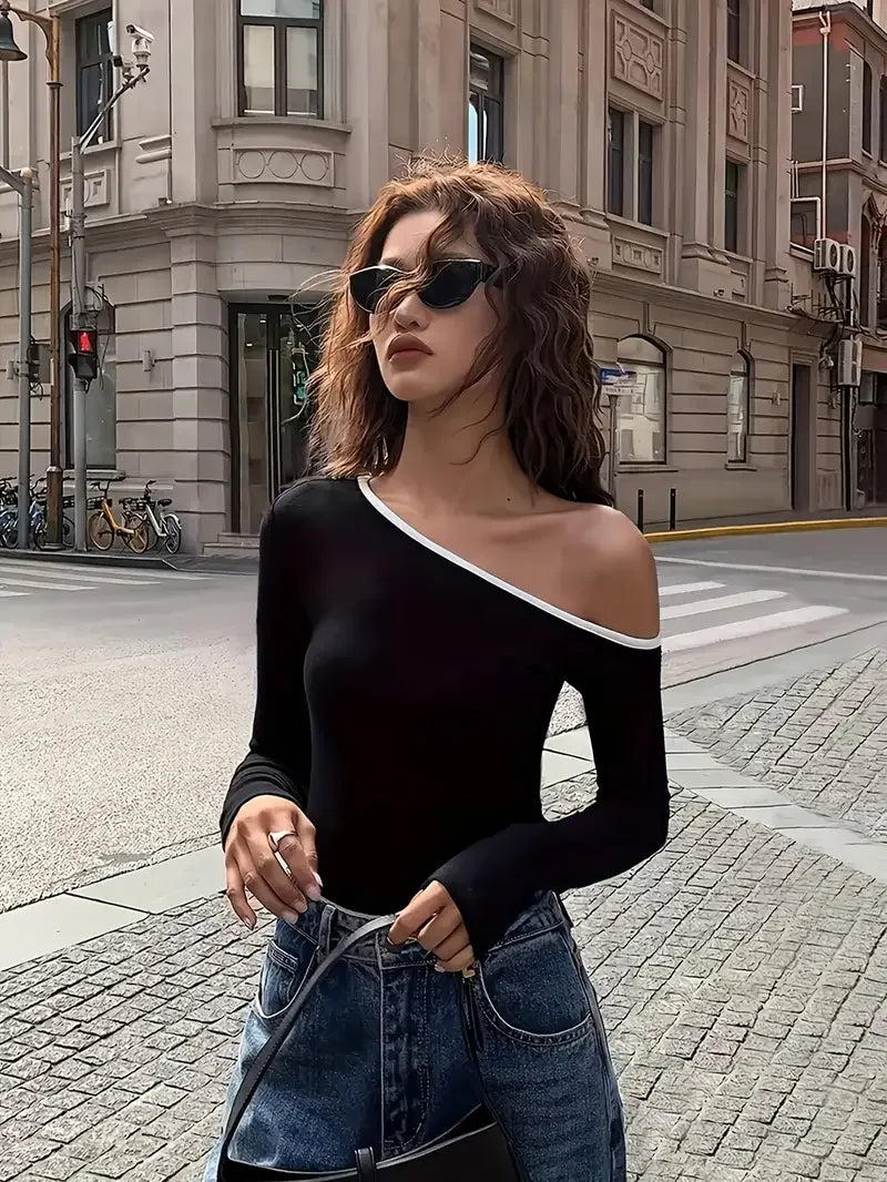 Always Elegant Off-shoulder Long-sleeved Top - LA FEMME WANDERER