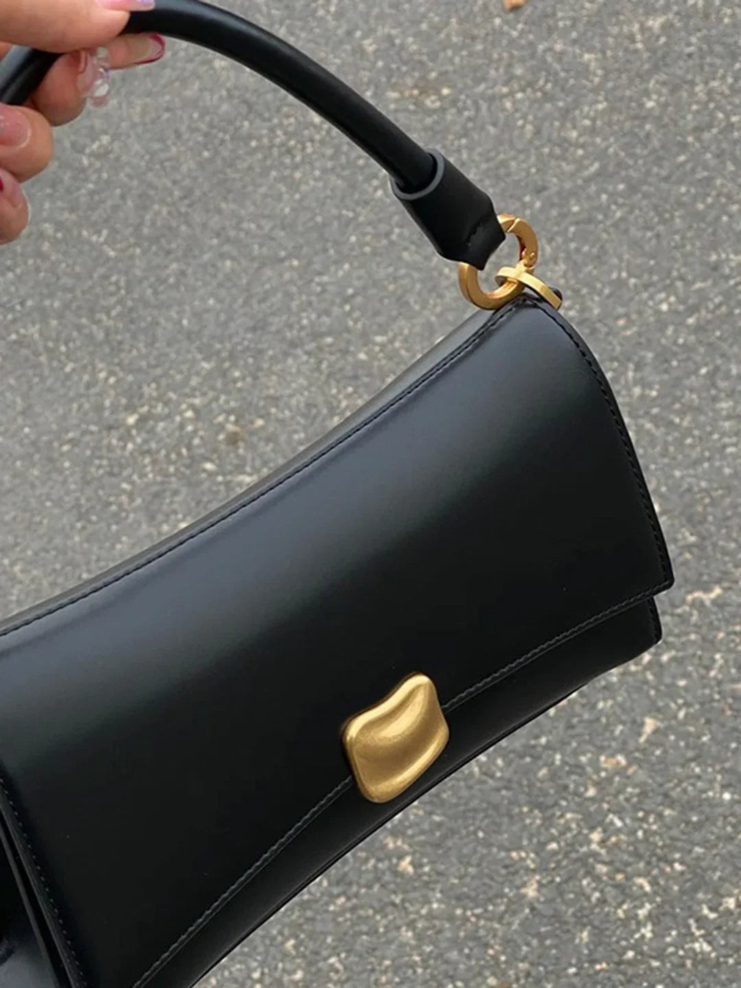 Elegant Style Black Baguette Flap Armpit Bag - LA FEMME WANDERER