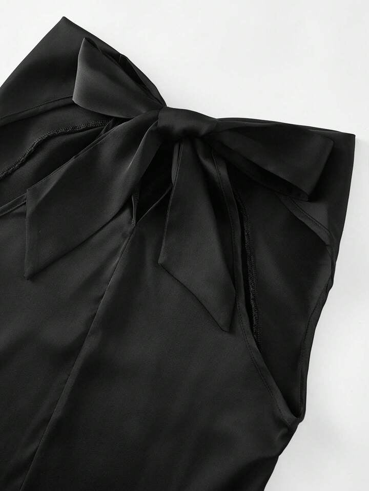 Always Elegant Halter Neck Backless Top - LA FEMME WANDERER