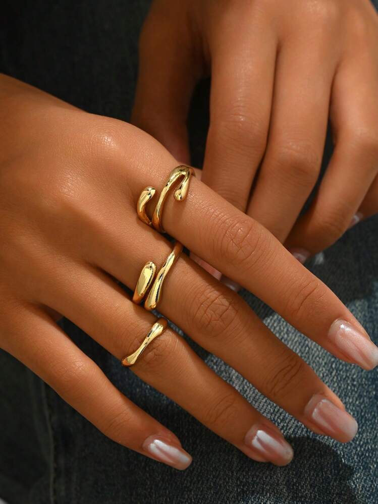 Minimalist Stacking 3-Piece Gold Ring Set - LA FEMME WANDERER