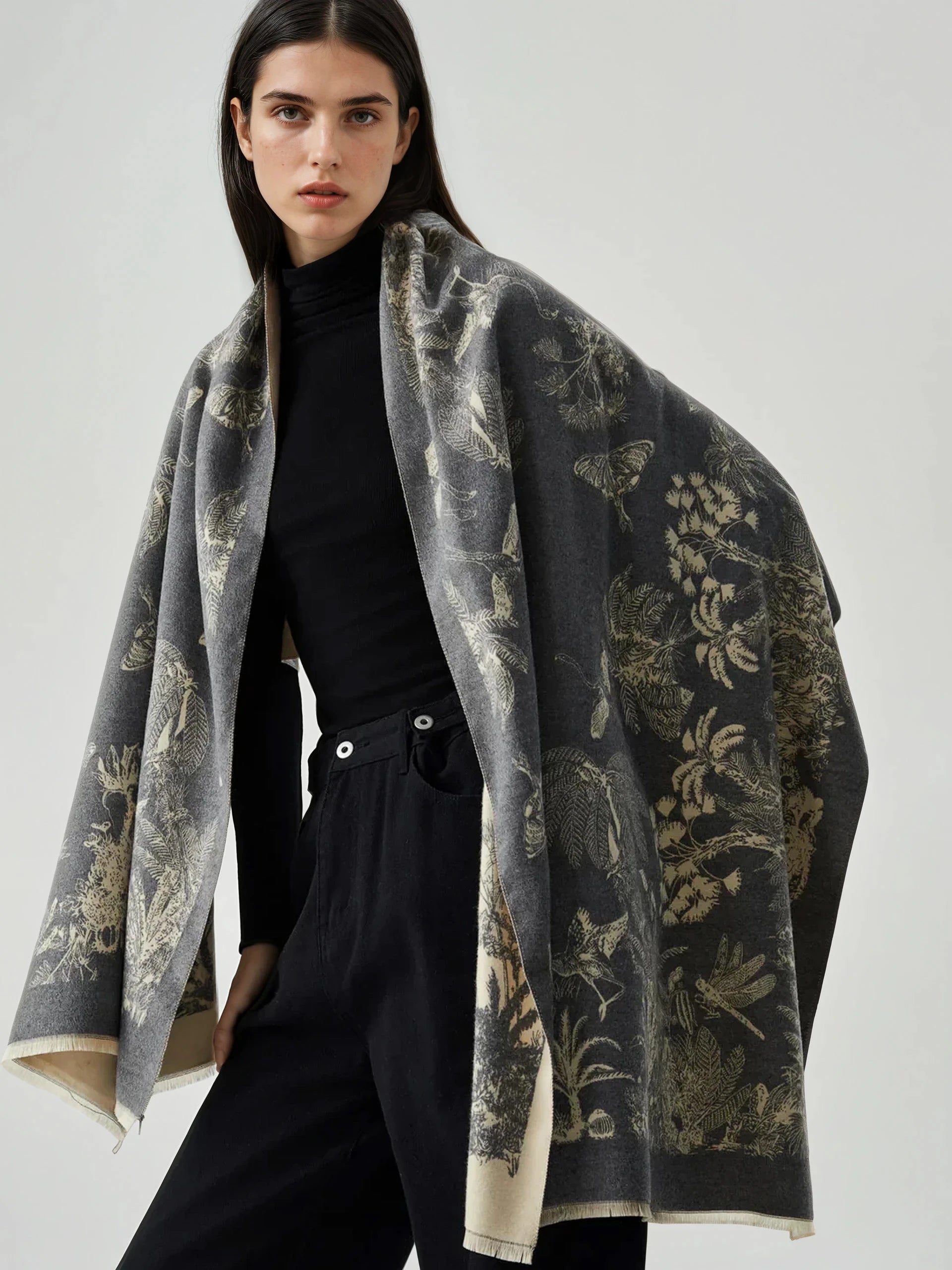 Two-Sided Jacquard Weave Scarf with Tassels