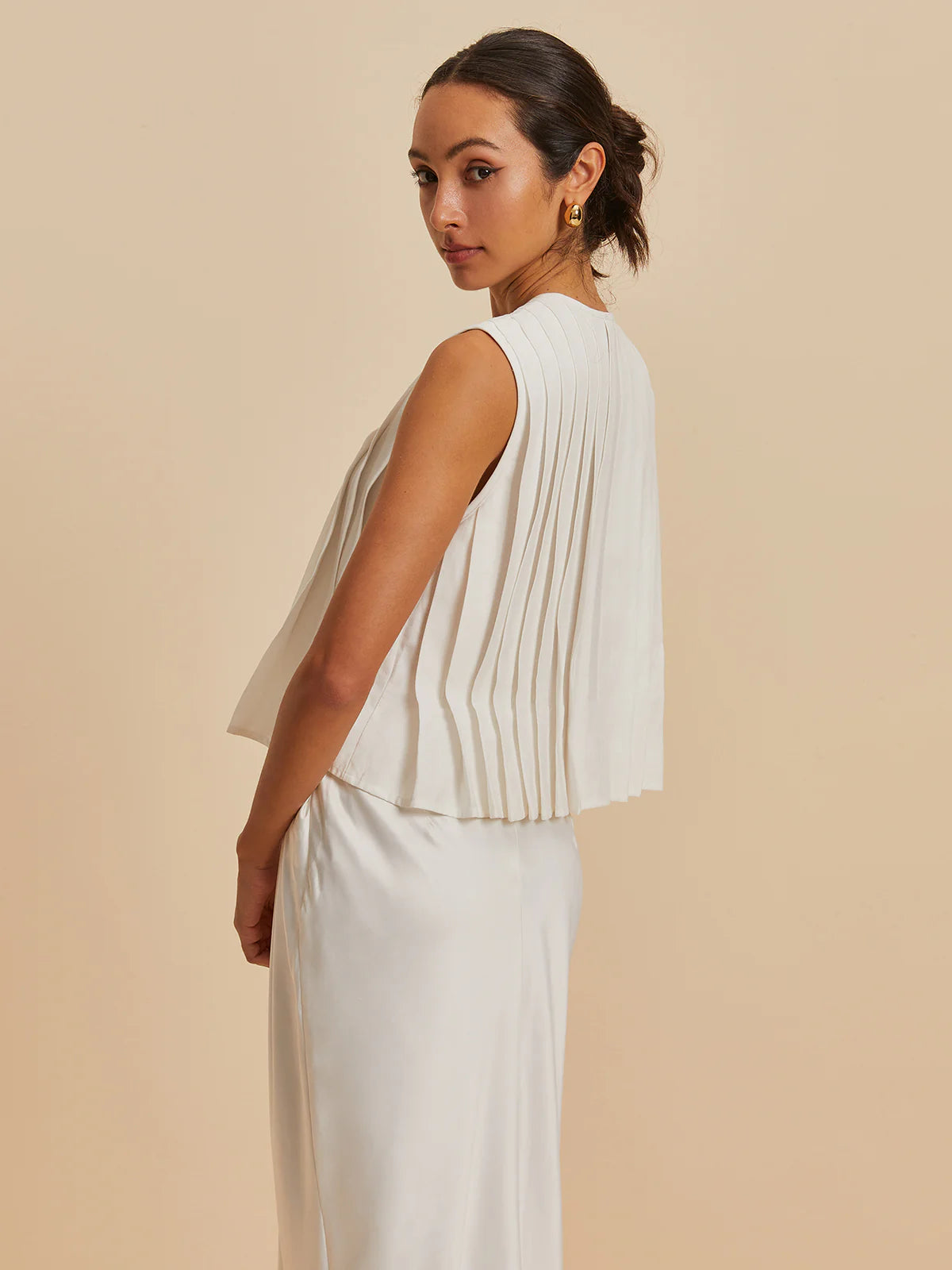 Pleated Knotted Sleeveless Blouse