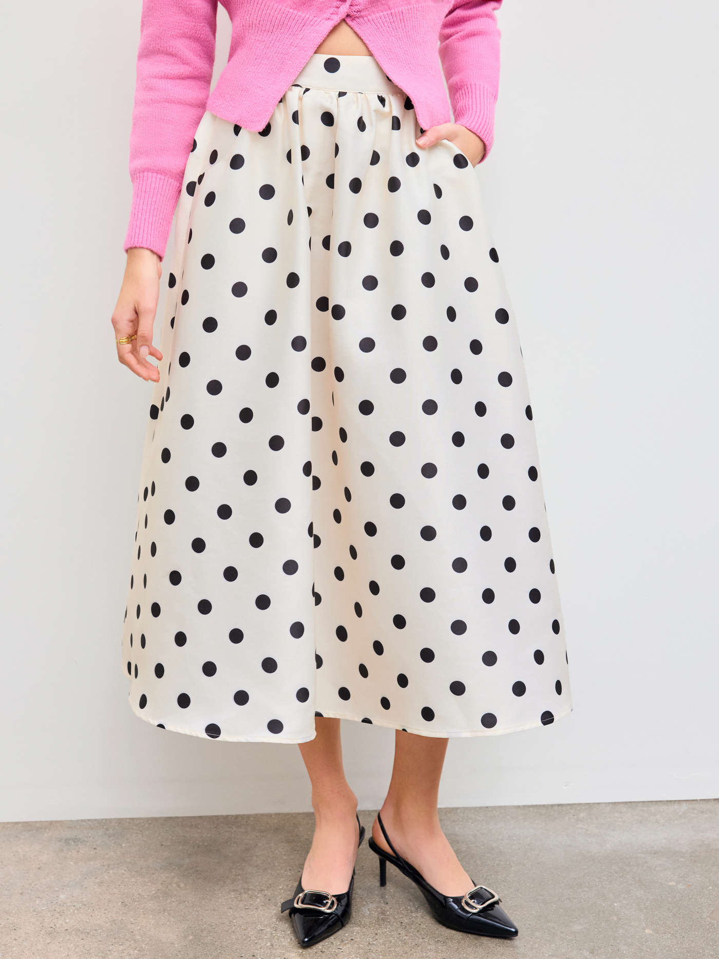 Mid Rise Polka Dot Pocket Ruffle Maxi Skirt - LA FEMME WANDERER