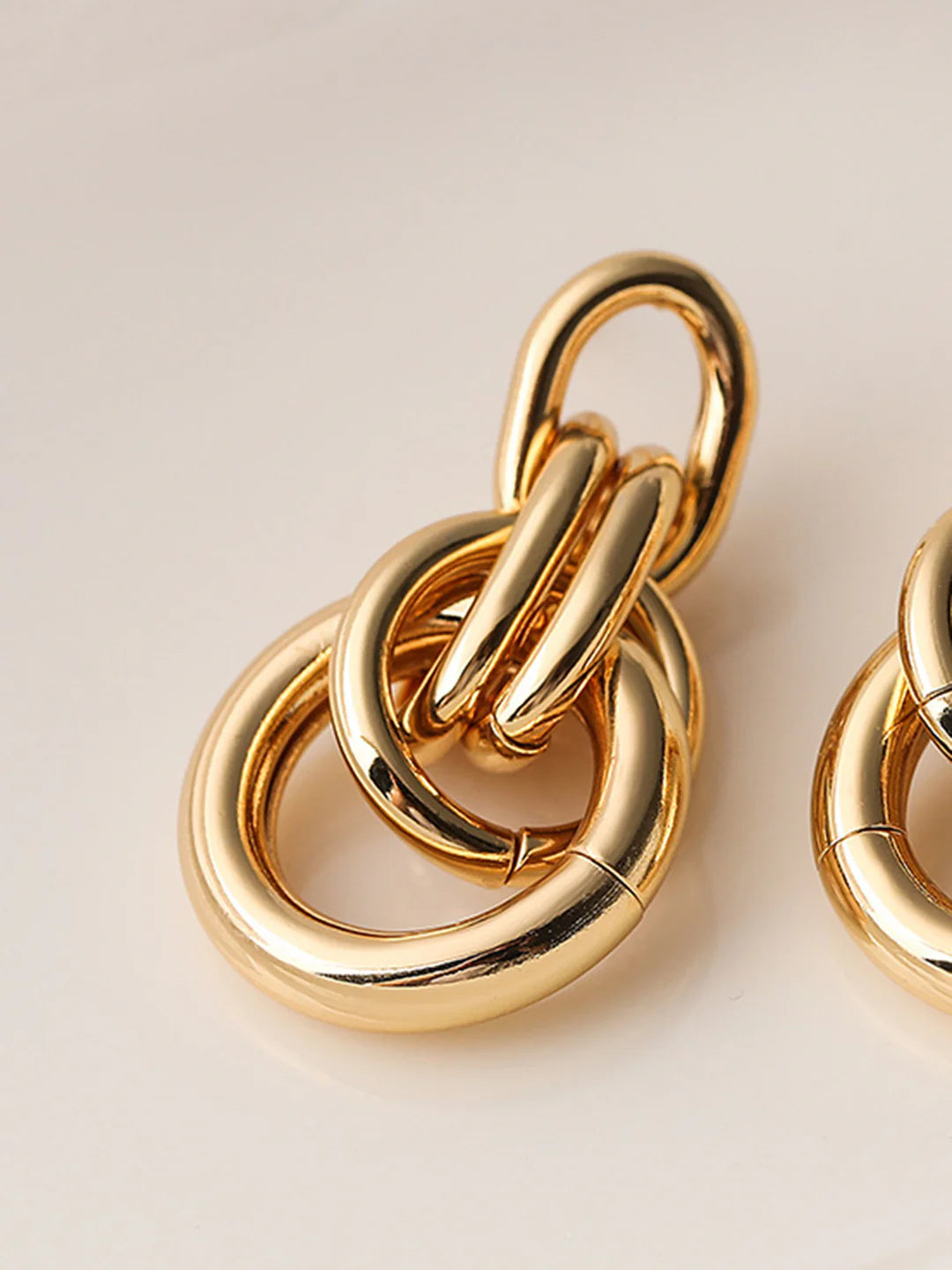 Knot Chunky Hoop Earrings - LA FEMME WANDERER