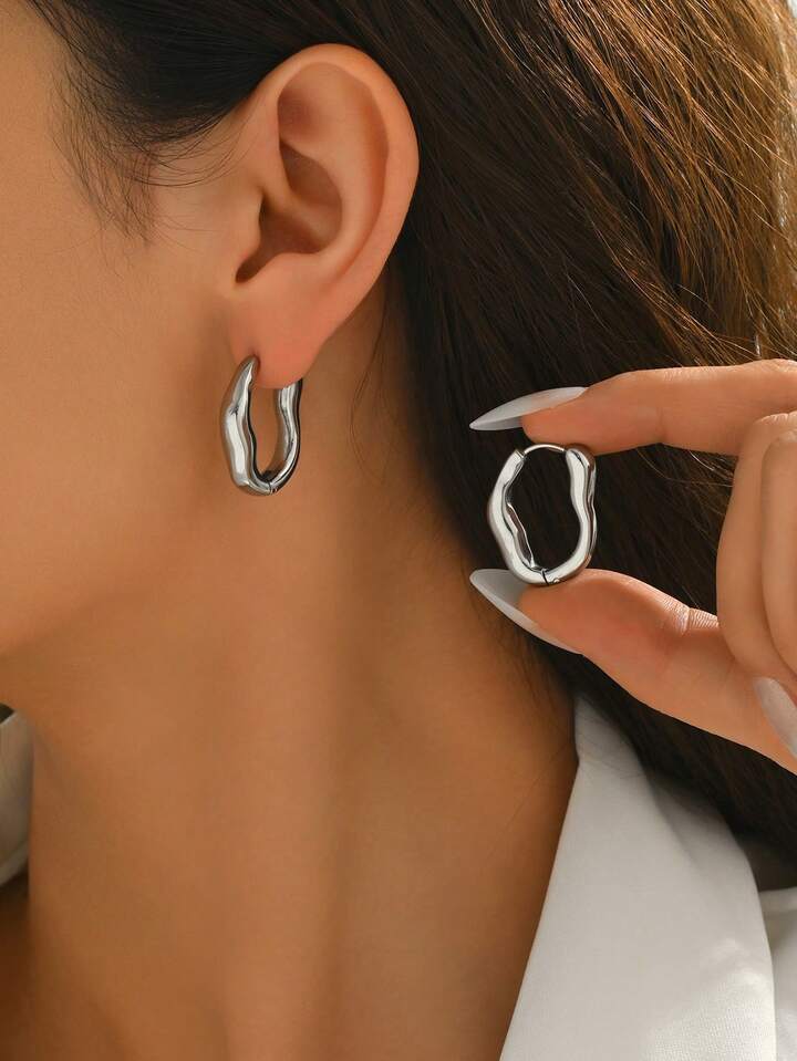 Contemporary Organic-Shaped Earrings with Timeless Appeal