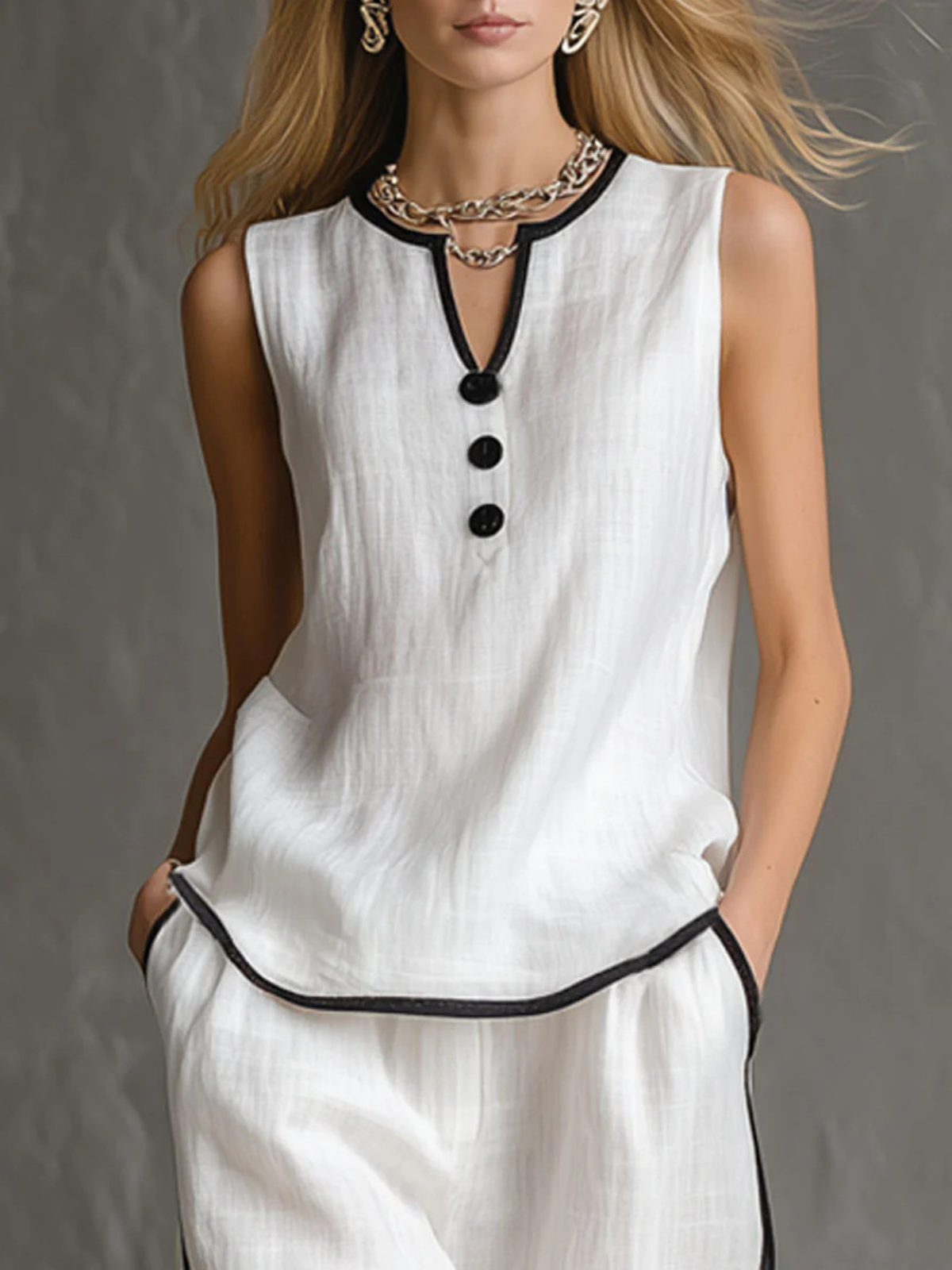 White Contrast Detail Top for Effortless Everyday Elegance